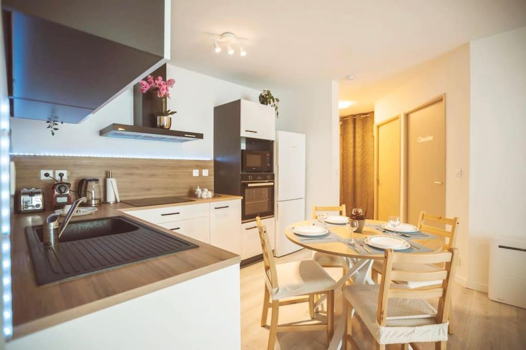 Le Cocon Manceau Apartment Le Mans Exterior photo